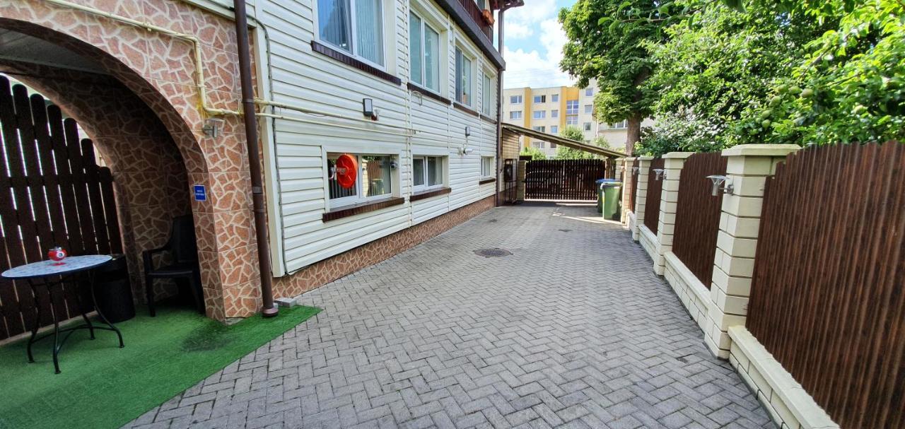 Aparthotel 4 ,, Cosy House Billiard " - Sauna & Parking Kaunas Esterno foto