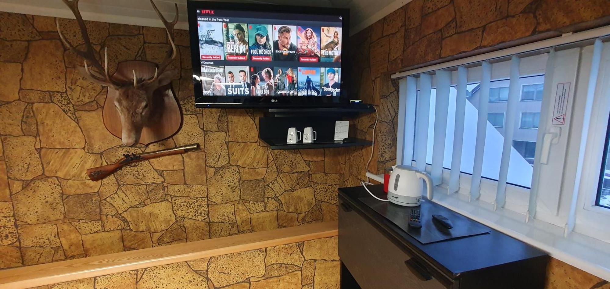 Aparthotel 4 ,, Cosy House Billiard " - Sauna & Parking Kaunas Esterno foto